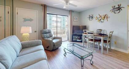 Gorgeous coastal home with plenty of space and easy beach access