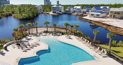 Gorgeous coastal home with plenty of space and easy beach access