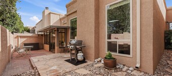 Peaceful Sandia Mountain Retreat -- Clean, Comfortable & a Step Above the Rest