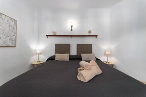 2 bedrooms, iron/ironing board, Internet, bed sheets - Golondrinas 26 - Two Bedroom Apartment, Sleeps 4 (Nerja)