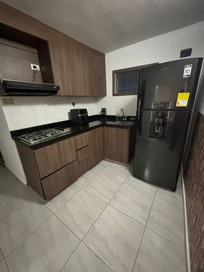Private kitchen - MODERN FURNISHED APARTMENT IN EXCELLENT LOCATION (Medellín)