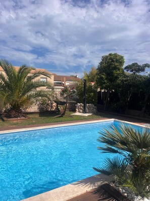 Imagen sin descripción, 4 de 36, botón