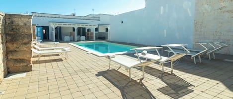 Seasonal outdoor pool