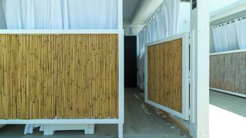 Comfort Suite, Pool View | Terrace/patio