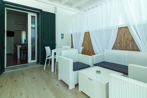 Comfort Suite, Pool View | Terrace/patio - Residence Rossini Suites & Poll (Alliste)