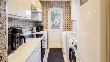 Fridge, microwave, dishwasher, toaster