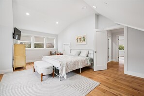 Unclassified image, 5 of 10, button - Serenity Cottage of Potomac (Potomac)