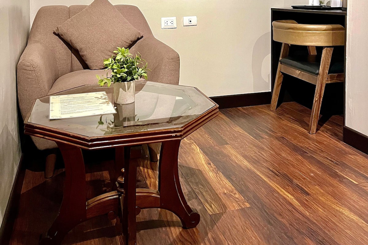 Economy Single Room | Living area