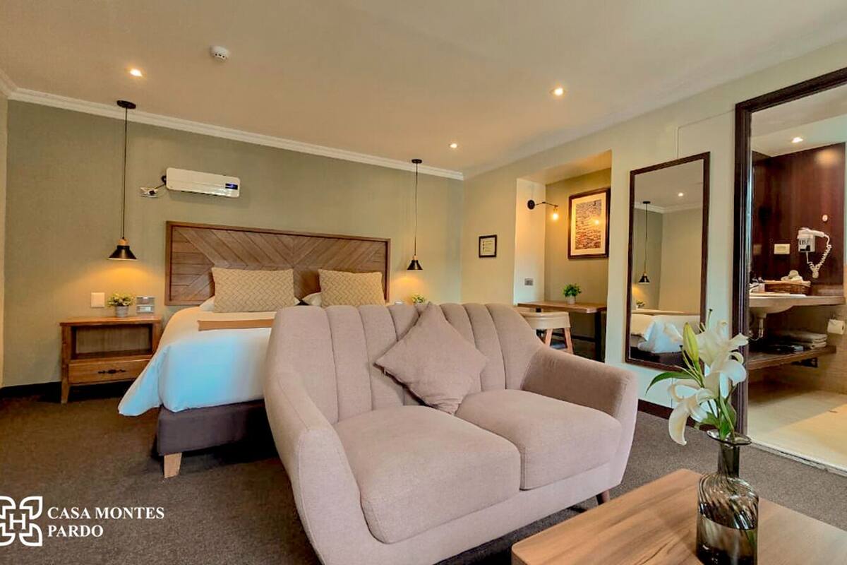 Phòng Cao cấp, quang cảnh thành phố