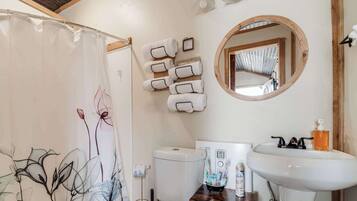 Dusche, Haartrockner, Shampoo