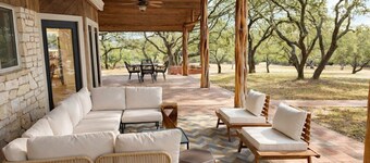 Boerne Modernist: 12.5-Acre Retreat & Exec Cabin