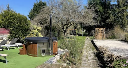 Gîte des bords d'Ornain – Renovated Farmhouse with Jacuzzi, Sleeps up to 25 Guests