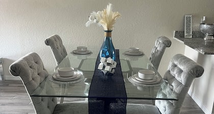 Soothing 1-bedroom apartment with AC in vibrant Ocala