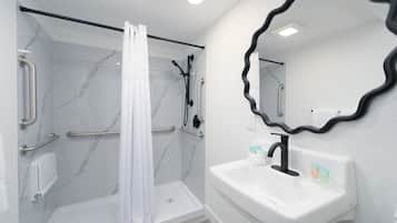 Double Room | Bathroom | Hair dryer