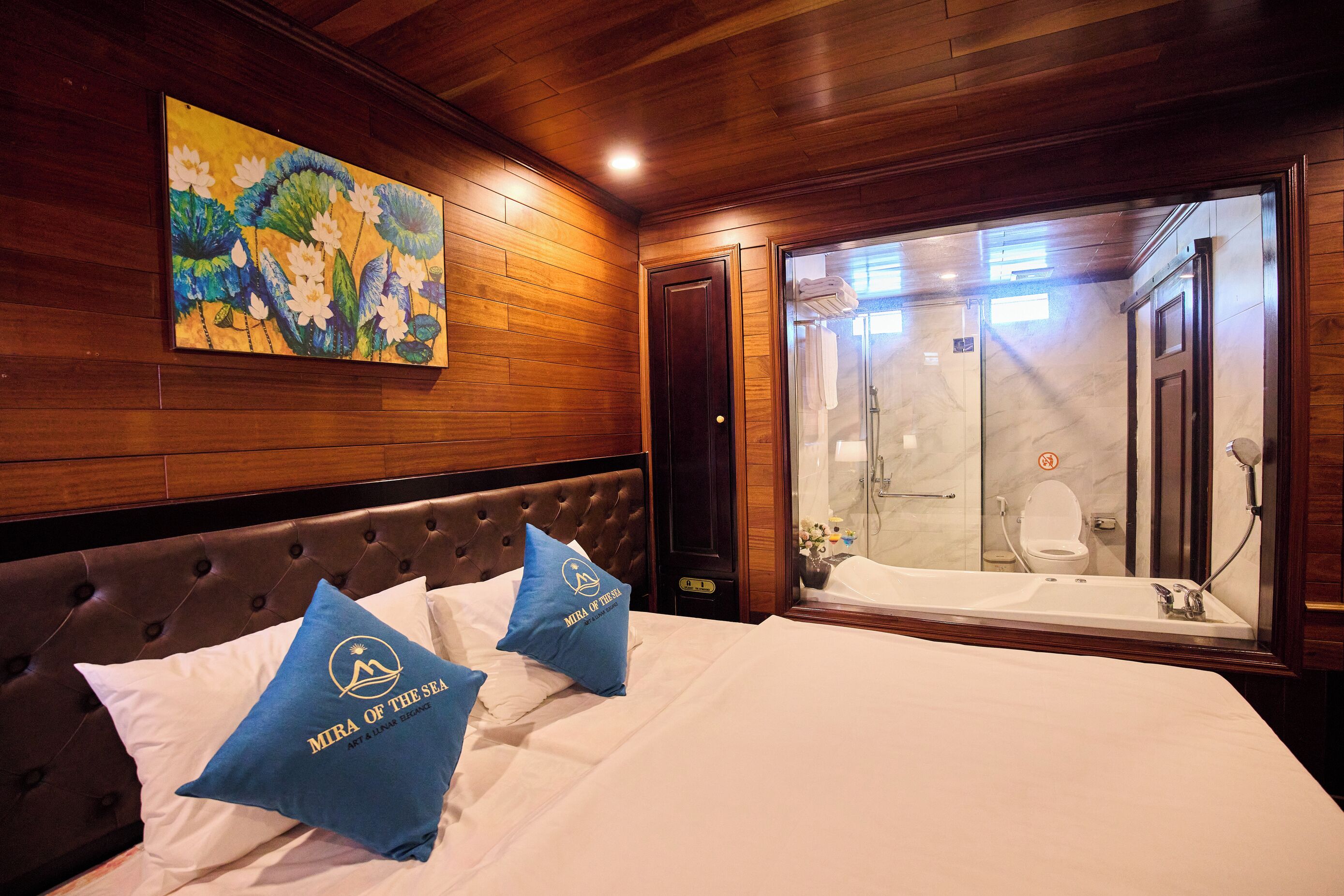 Club Suite, Balcony, Sea View | Bathroom