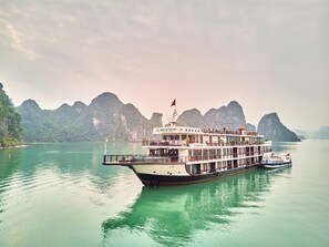 Unclassified image, 4 of 159, button - Mira of the Sea Cruise Lan Ha Bay (Ha Long)