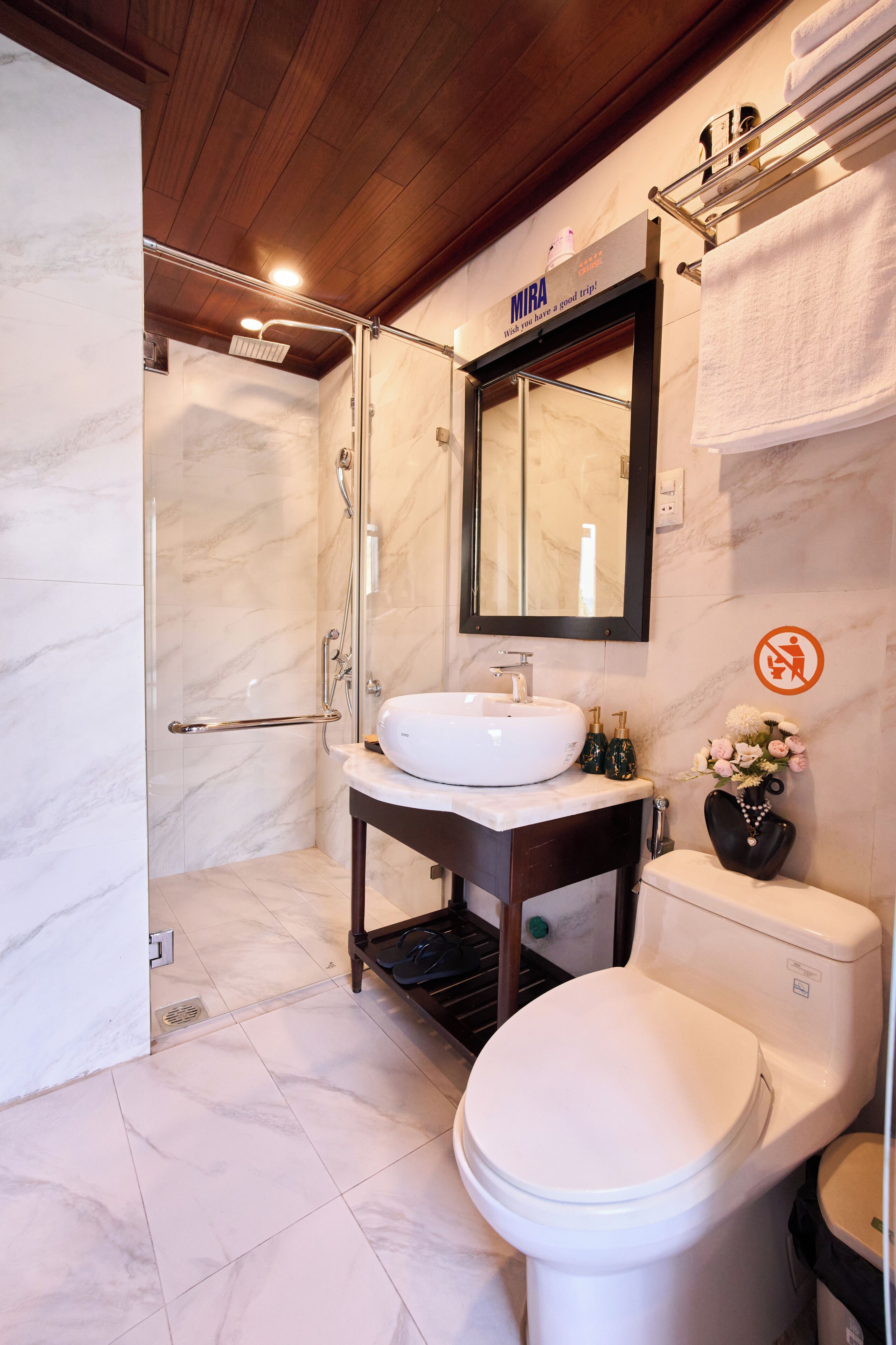 Junior Suite, Bay View | Bilik Mandi | Kelengkapan dandanan diri percuma, pengering rambut, selipar 