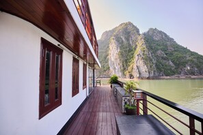 Unclassified image, 5 of 159, button - Mira of the Sea Cruise Lan Ha Bay (Ha Long)