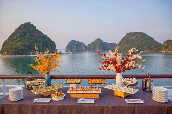 Unclassified image, 1 of 159, button - Mira of the Sea Cruise Lan Ha Bay (Ha Long)