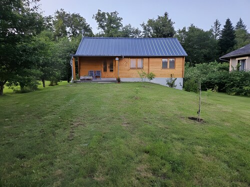 Chalet avec terrasse privée et jardin privé