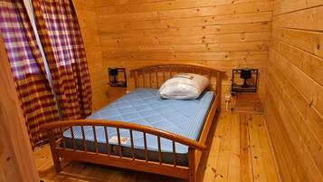 2 soverom og strykejern/-brett