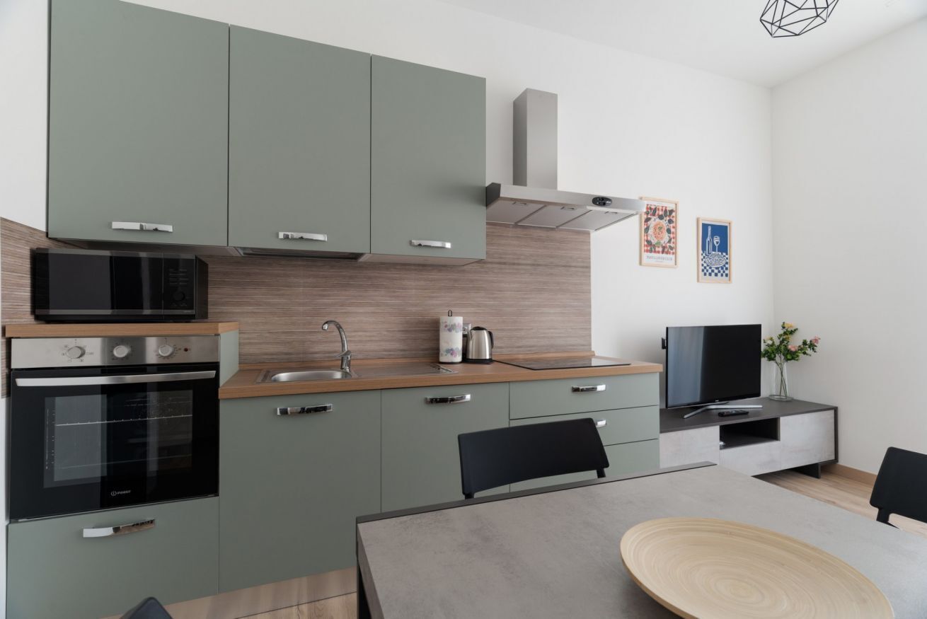 Fridge, microwave, dishwasher