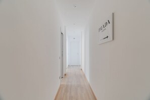 Interior - GuestHost - Modern and comfortable 60 square meters apartment, perfect for two people, located on the first floor of a building with an elevator (NOT accessible to disabled guests).The property is located in the Vigentino neighborhood, a quiet area with  (Milan)