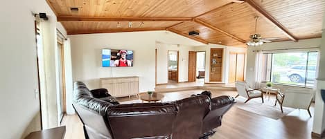 Smart TV, books