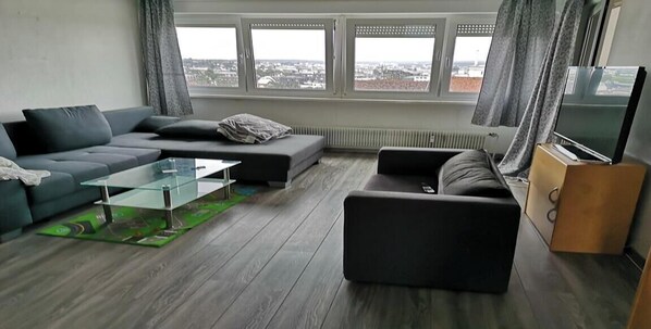 Unclassified image, 1 of 22, button - Sindel Living Apartment - 2 Bed room apartment with Daimler View (Sindelfingen)