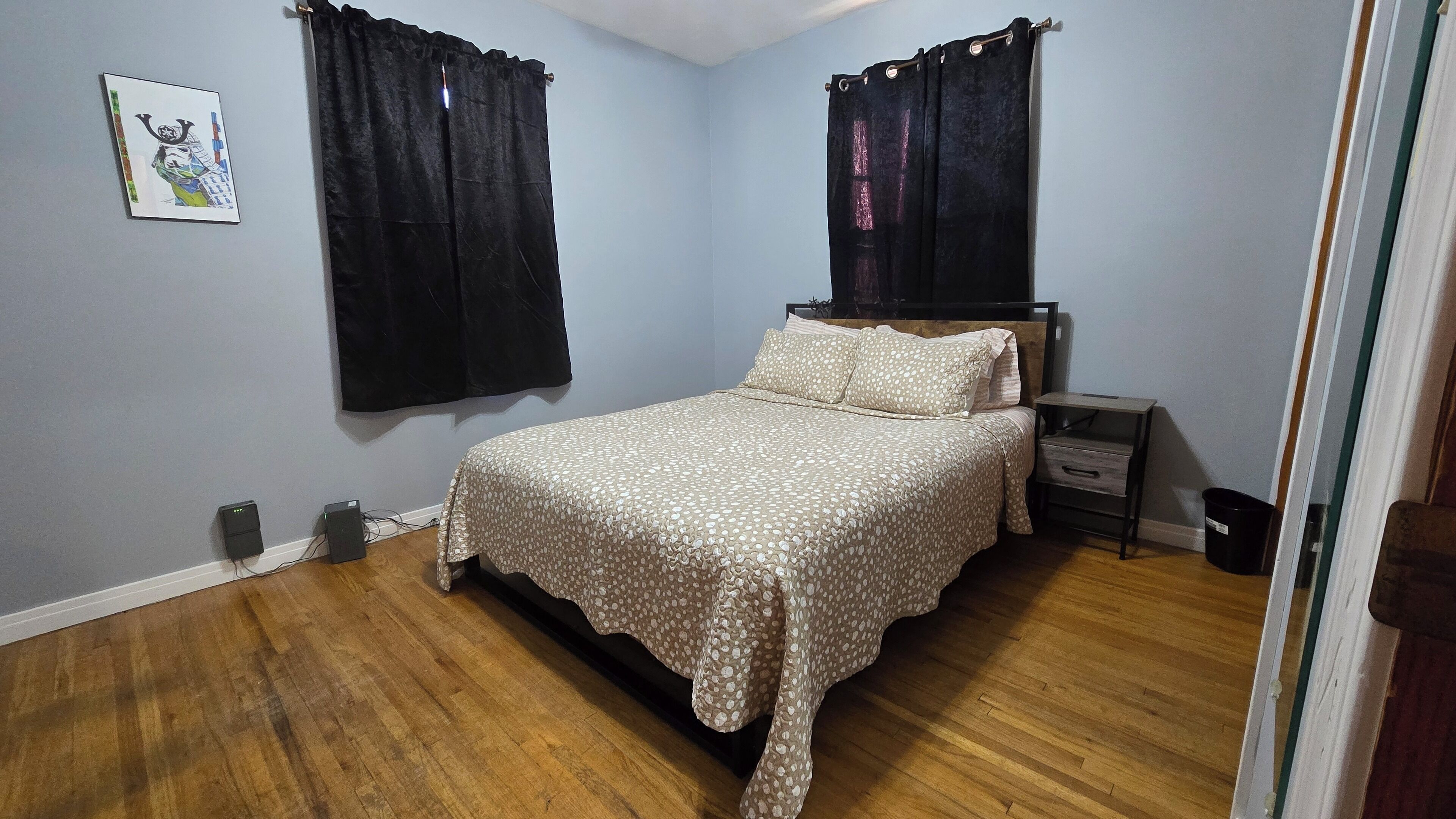 2 chambres, fer et planche à repasser, Wi-Fi gratuit, draps fournis