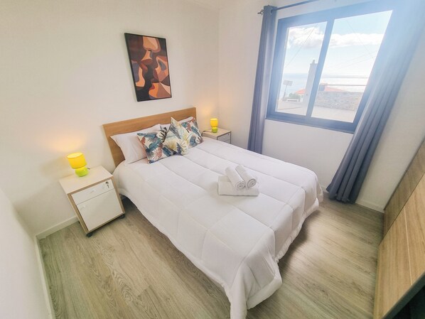 Unclassified image, 1 of 37, button - Sandine House (Estreito da Calheta)