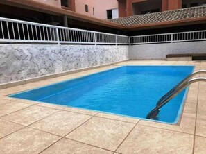 Pool - Ubatuba Home Condominium. In the city center, strategic point. (Ubatuba)