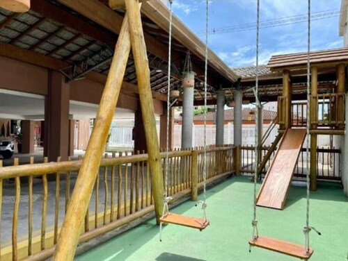Ubatuba Home Condominium. In the city center, strategic point.