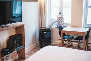 1 bedroom, iron/ironing board, WiFi, bed sheets - Loft de la Cite - In the heart of St-Roch (Québec)