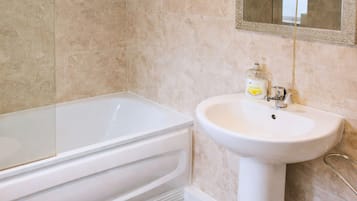 Comfort Apartment, Garden View | Bathroom