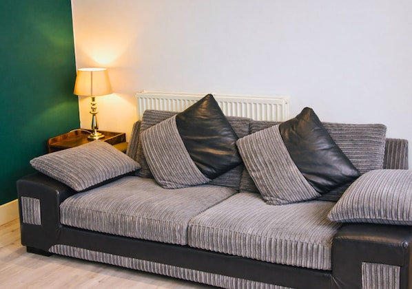 Comfort Apartment, Garden View | Living area