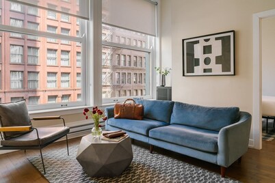 LIVN Millennium Park Downtown Chicago Superior 2 BR
