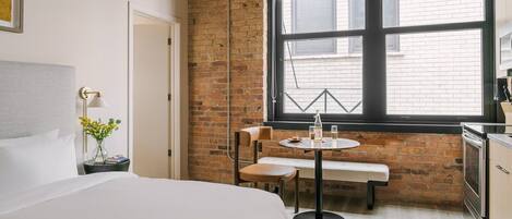 1 bedroom, iron/ironing board, travel cot, WiFi