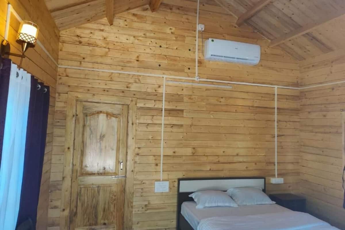 ChaumiĂšre Deluxe, vue sur la colline | Bureau, espace de travail pour ordinateurs portables