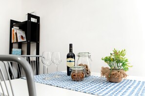 Dining - Heart in Home - One Bedroom Apartment, Sleeps 2 (Monopoli)