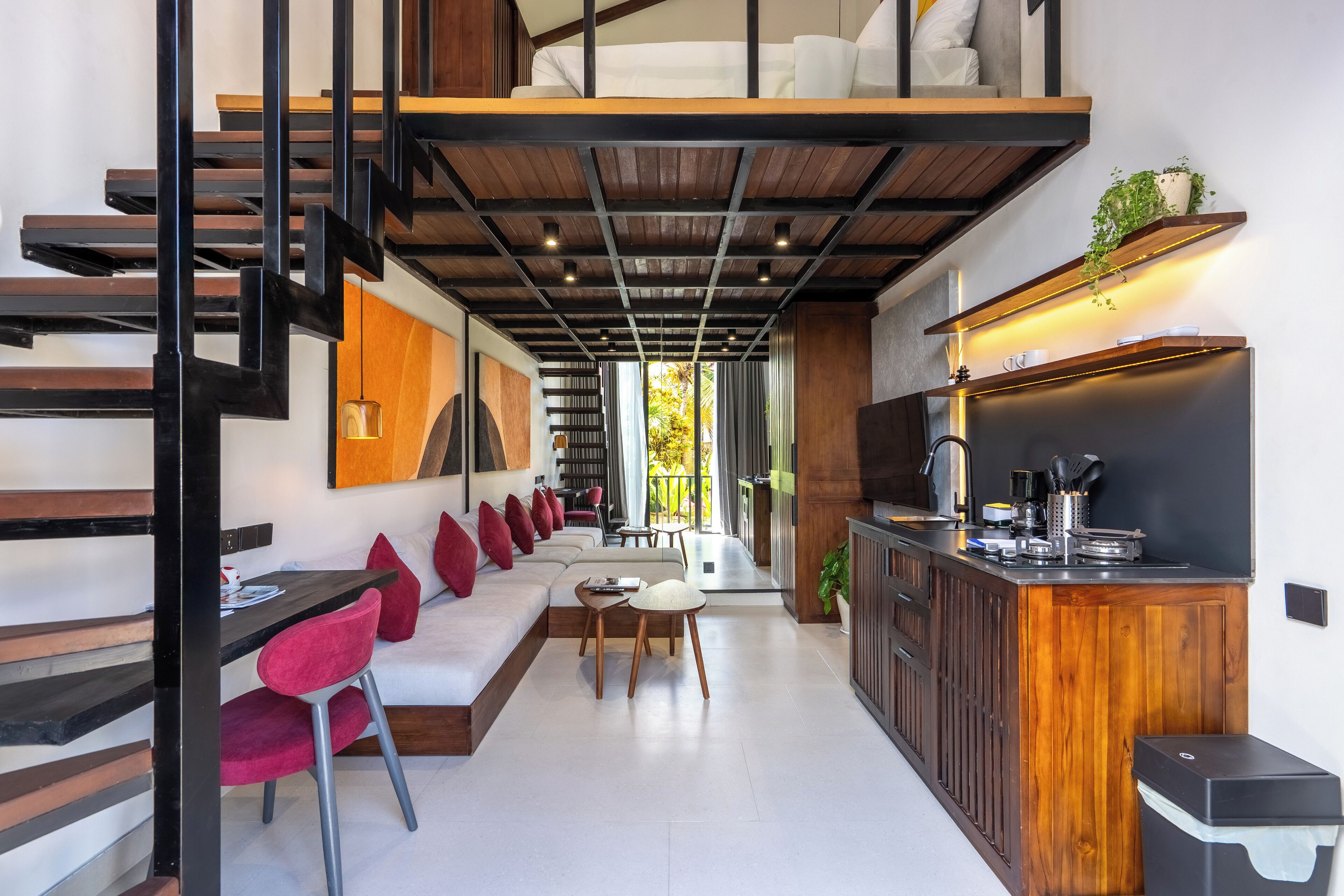 Suite Deluxe, cuisine, vue piscine