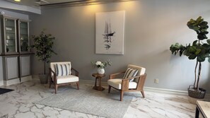 Luokittelematon kuva, 5 kautta 11, painike