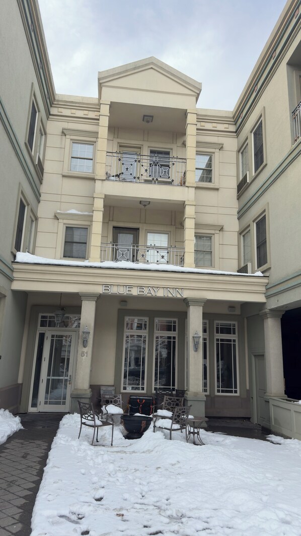 Luokittelematon kuva, 1 kautta 11, painike