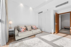 House - Stayshort - Luxury 3BR Apartment in Meydan That Sleeps 5 (Dubai)
