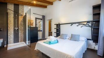 3 chambres, fer et planche Ă repasser, Wi-Fi, draps fournis