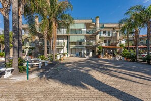 Exterior - Apartment 'I Ciottoli Dello Ionio - Apt 10' with Sea View, Shared Terrace and Balcony (Mascali)