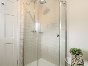 Shower - Ostlers (Burford)