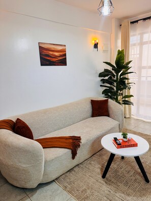Smart TV - 1Bedroom 1Bath | Perfect for Couples & Business (Nairobi)