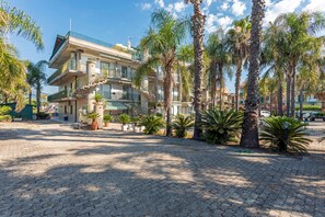 Uklassifisert bilde, 4 av 24, knapp