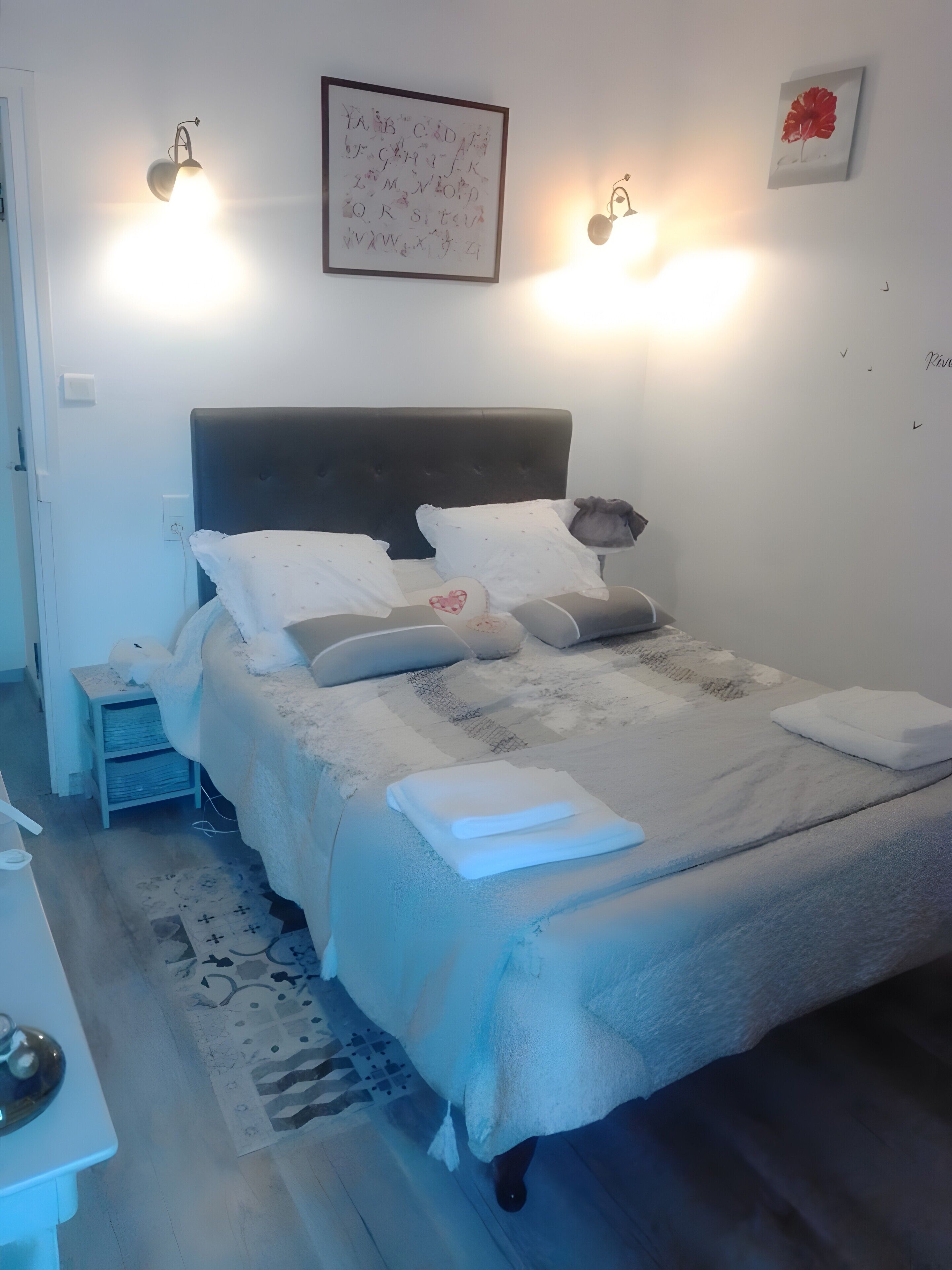 2 bedrooms, WiFi, bed sheets